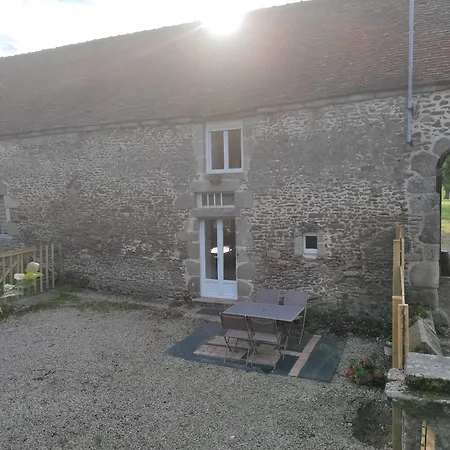 Maison Spacieuse Et Calme A La Campagne Holiday home Saint-Denis-sur-Sarthon
